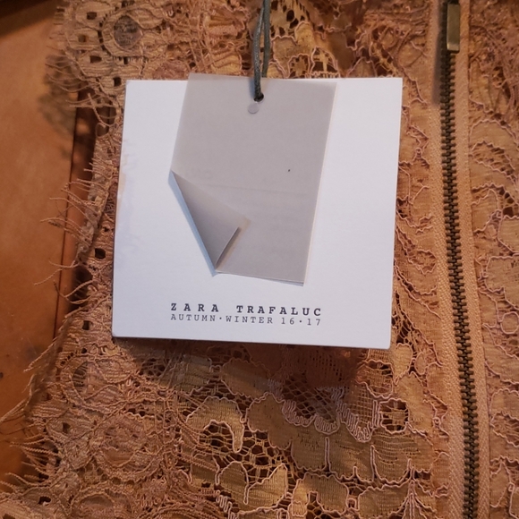 Crop top - Picture 3 of 3